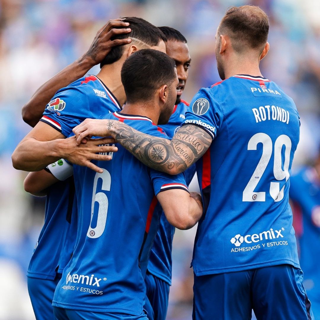 Transmisión Querétaro vs Cruz Azul: ¿Partido Pasa Gratis por TV Abierta en México o Es Online?