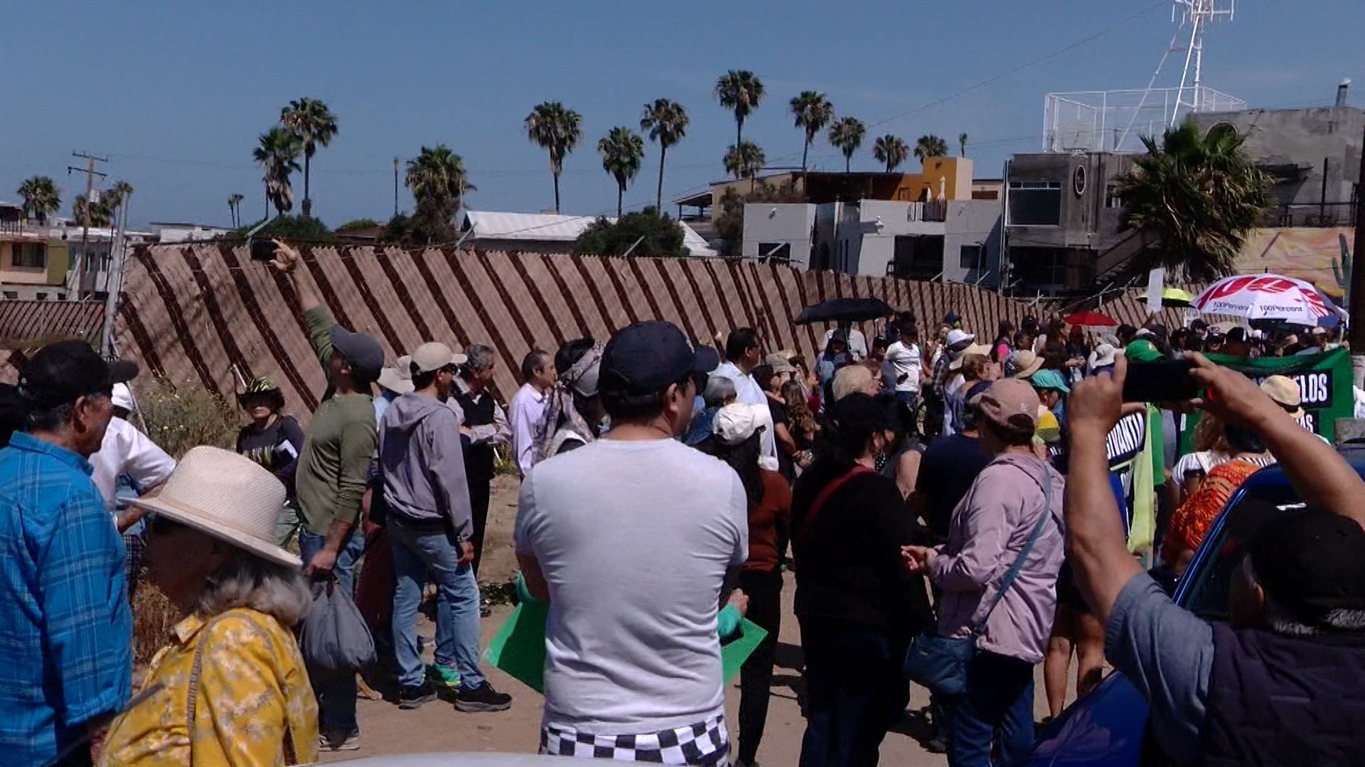 Manifestantes Playas Tijuana