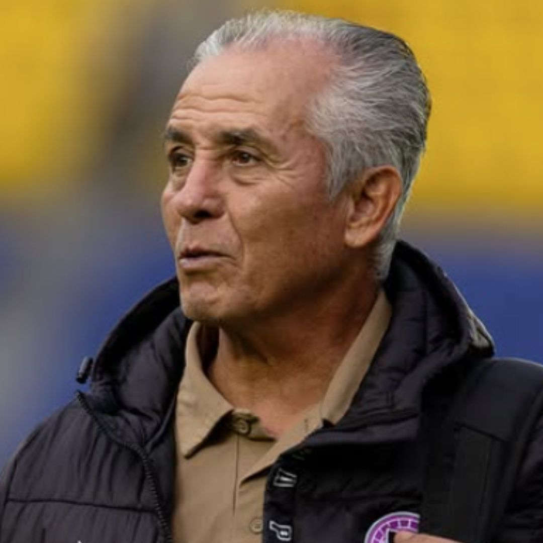 FMF Sanciona a Sergio Bueno, DT del Mazatlán, por Conducta vs Árbitra Katia Itzel en Partido