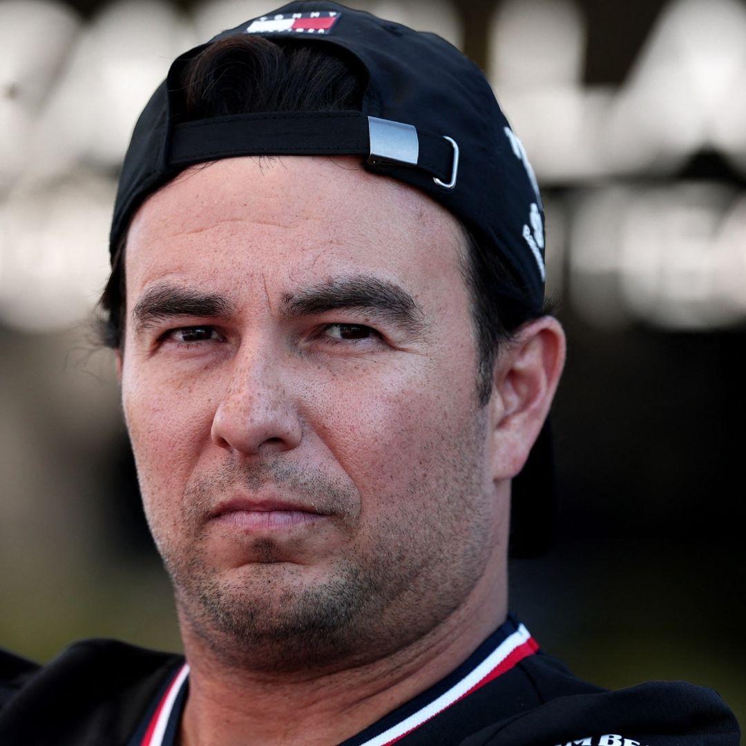 Checo Pérez Destaca lo Positivo del GP de Australia y Reacciona al Roce con Liam Lawson.