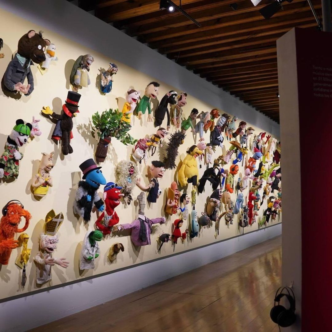 El Museo 31 Minutos cuenta con títeres originales, sets y ambientaciones, material inédito de conciertos, giras y obras de teatro