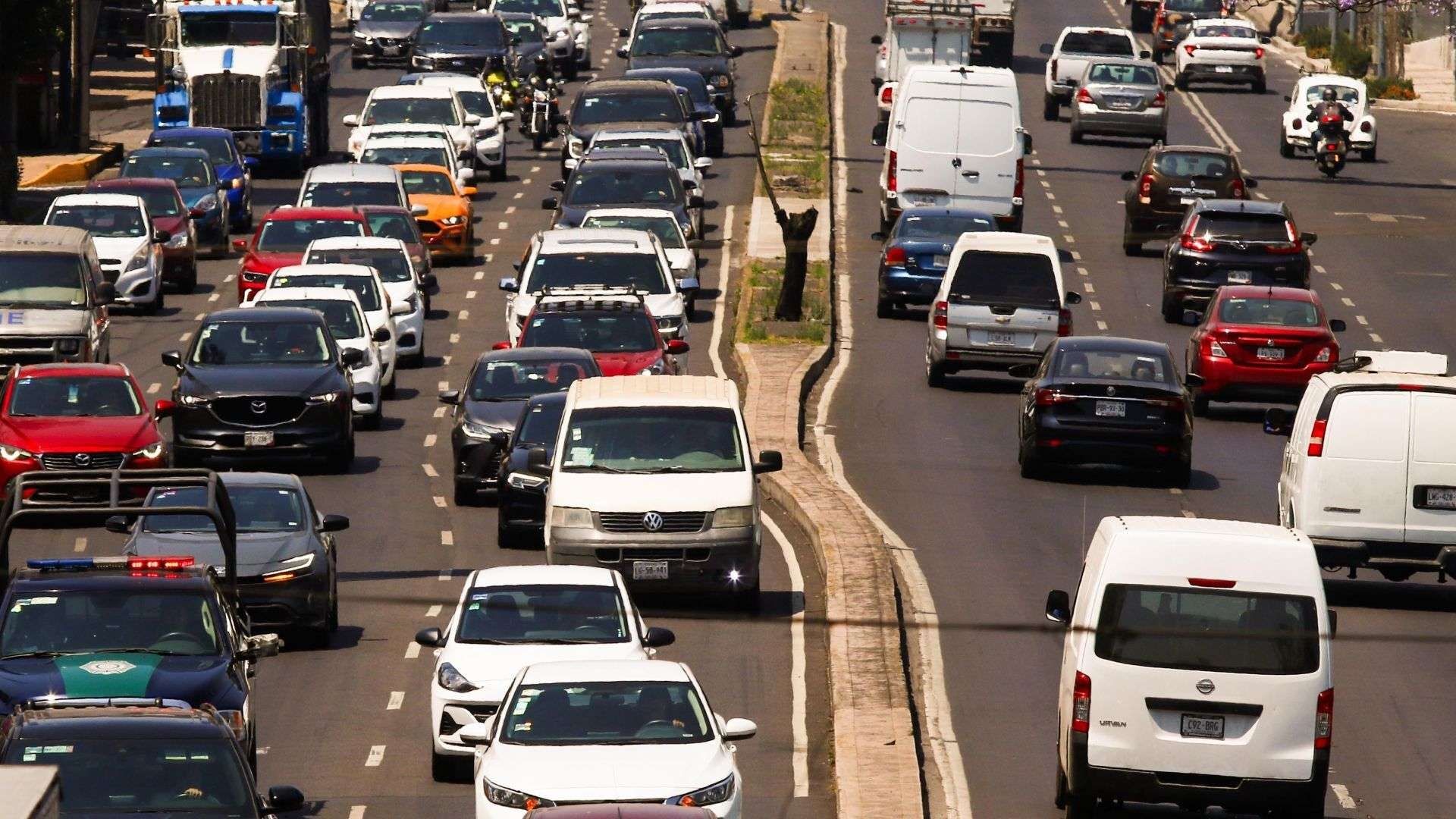 Checa Si Aplica Normal o Doble Hoy No Circula 8 de Abril 2026 por Contingencia en CDMX y Edomex