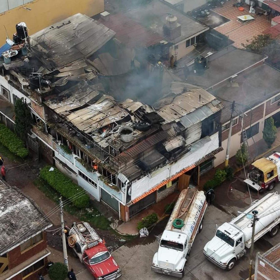 Imágenes Incendio Consume Casa en Calle Francisco Javier Mina Chignahuapan Puebla