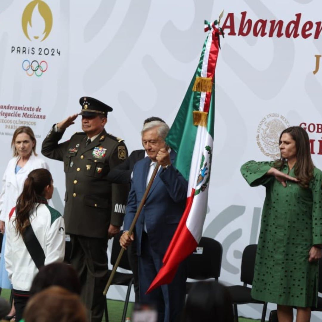 AMLO Abandera a Delegación Mexicana que Participará en los Juegos Olímpicos de Paris