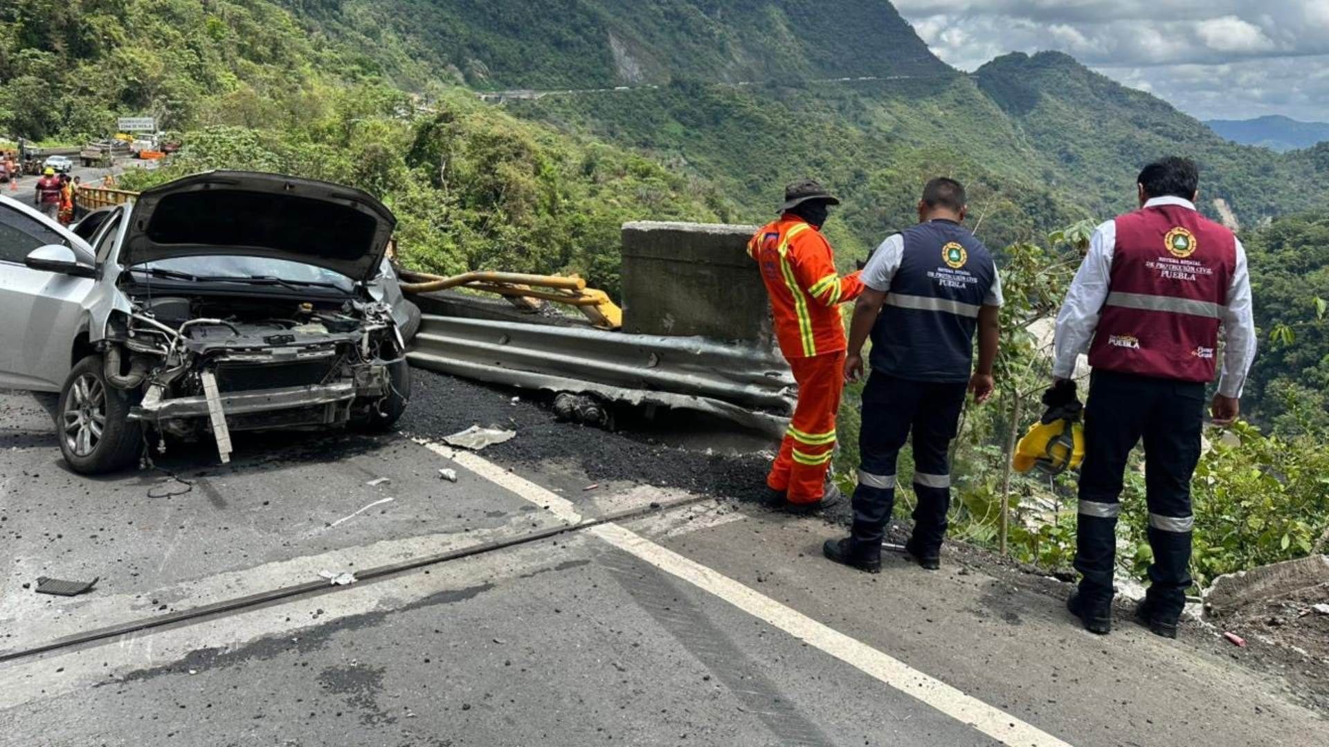 Choque Múltiple Accidente Dos Muertas Cinco Lesionados Autopista México Tuxpan Tlacuilotepec Puebla