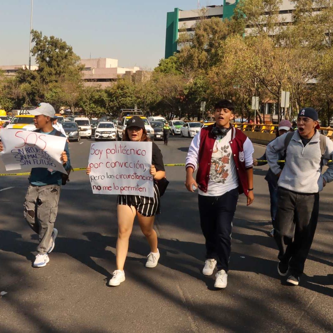 Protesta de alumnos del IPN en Zacatenco en mayo 2025. Foto: Cuartoscuro | Archivo