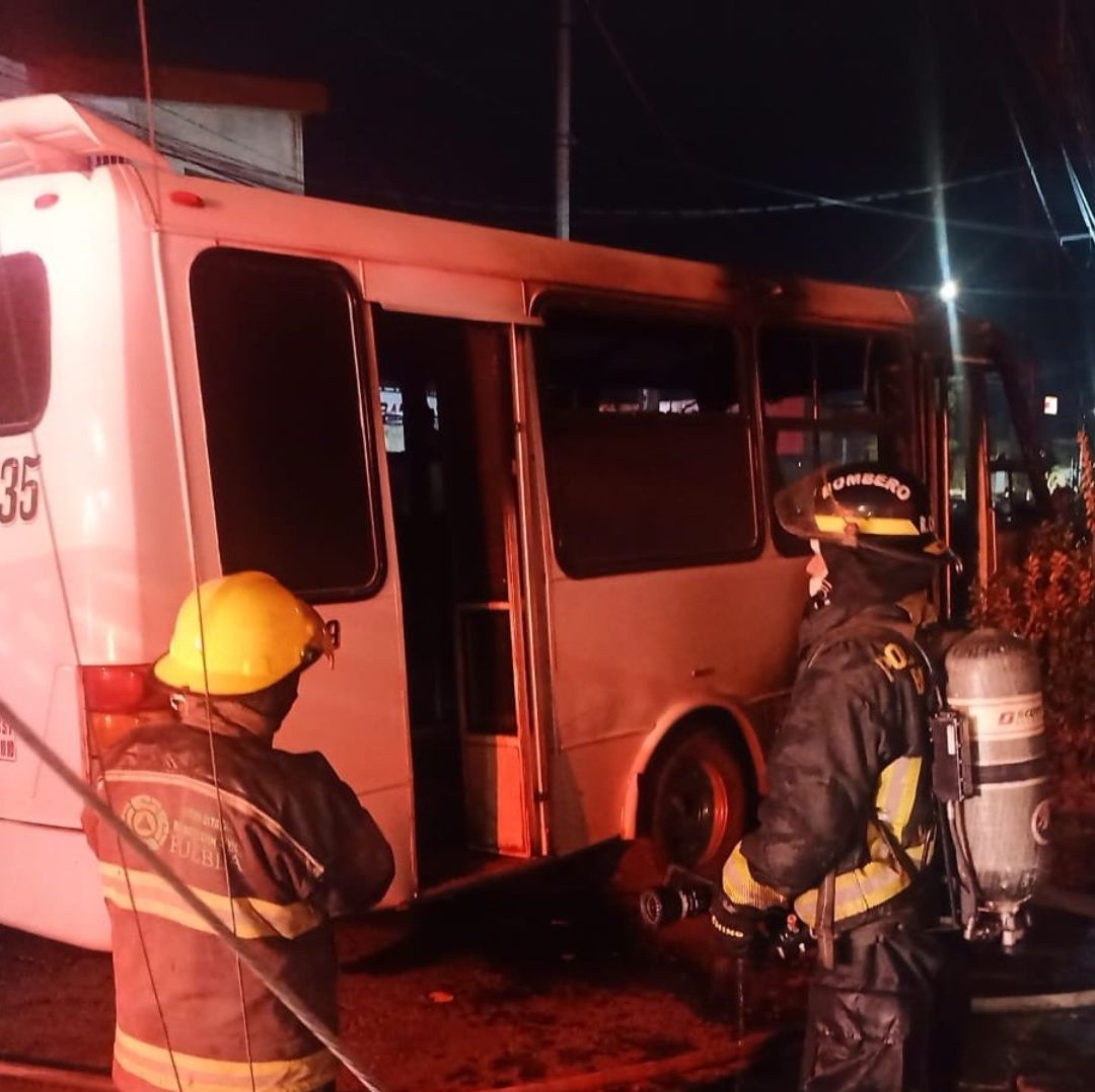 Incendio Microbús Ruta 4 Transporte Público Junta Auxiliar San Baltazar Campeche Puebla