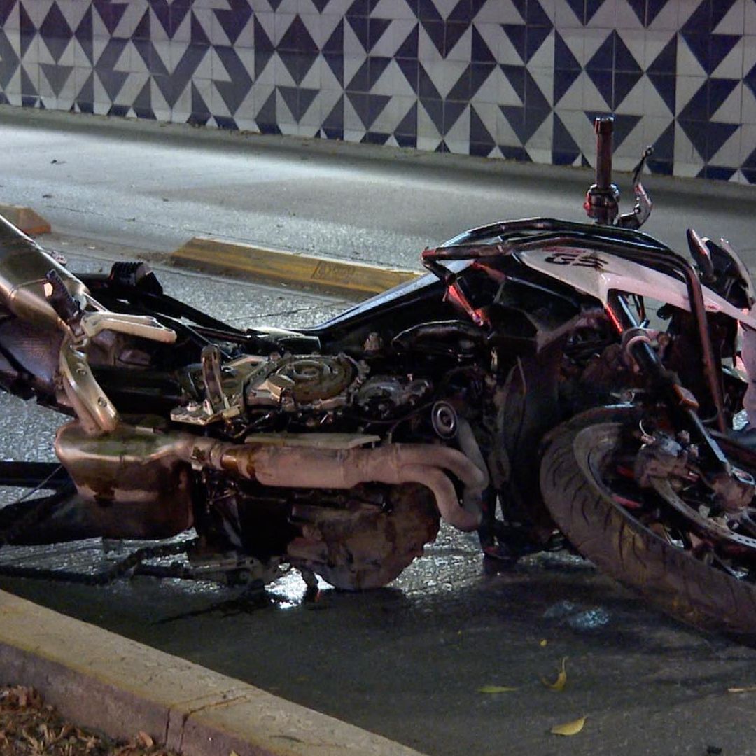 Motociclista Muerto Accidente Bulevar 5 de Mayo frente Cine Cinepolis Puebla