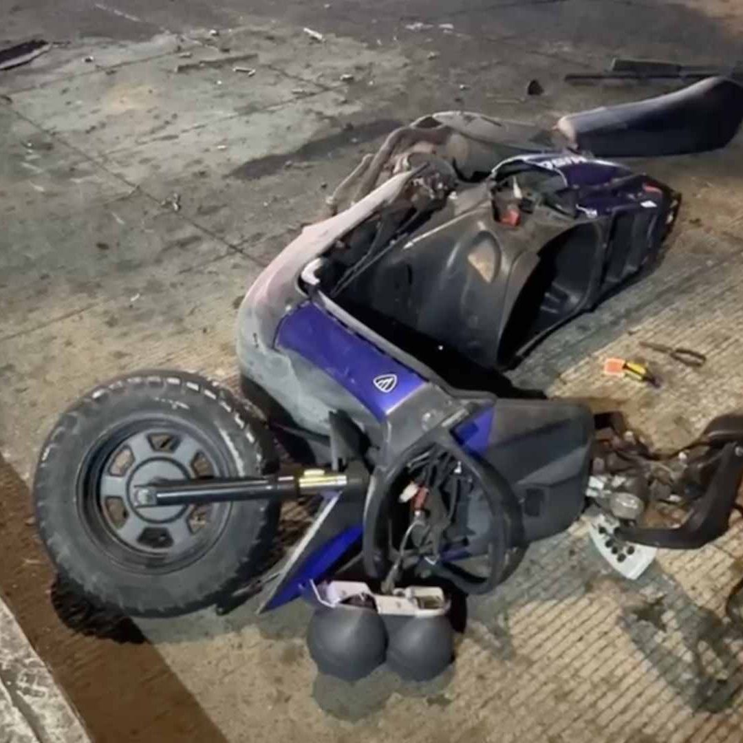 Pareja Lesionada Accidente de Motocicleta Fueron Impactados por un Auto en Colonia Ricardo Flores Magón Veracruz