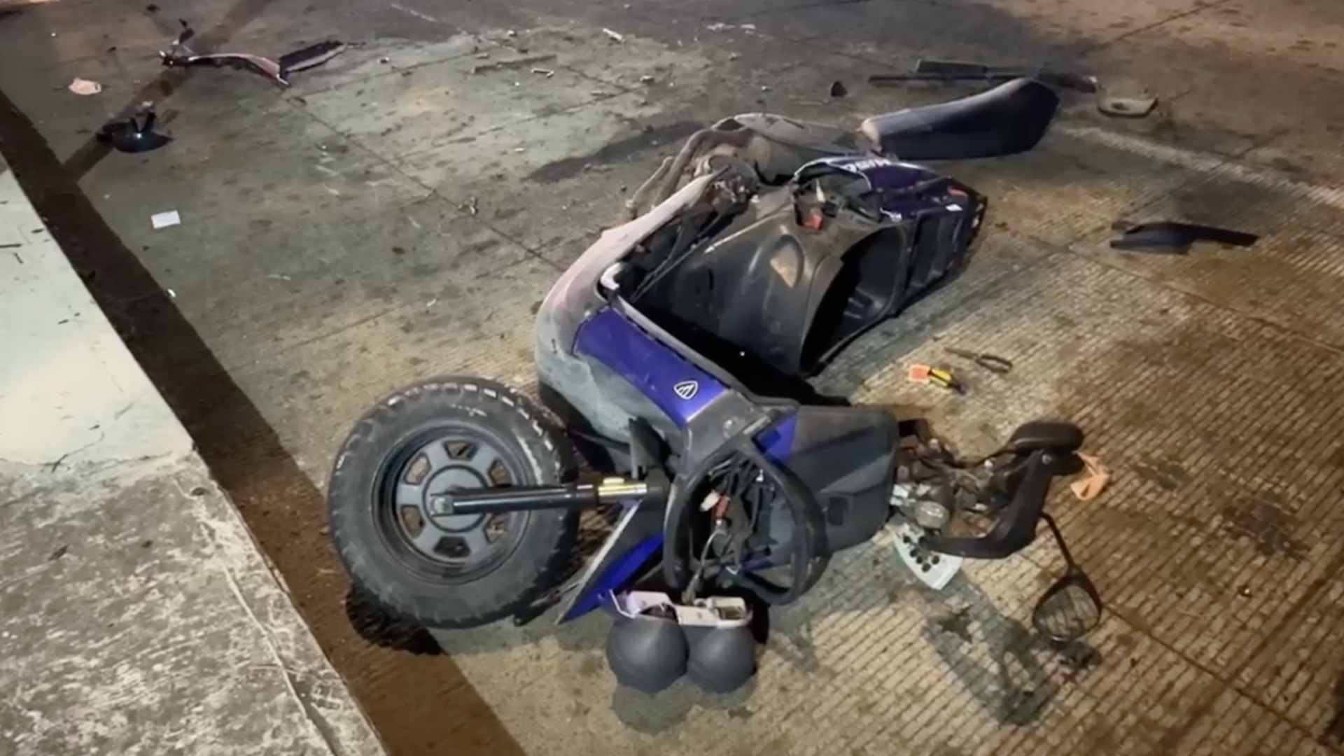 Pareja Lesionada Accidente de Motocicleta Fueron Impactados por un Auto en Colonia Ricardo Flores Magón Veracruz