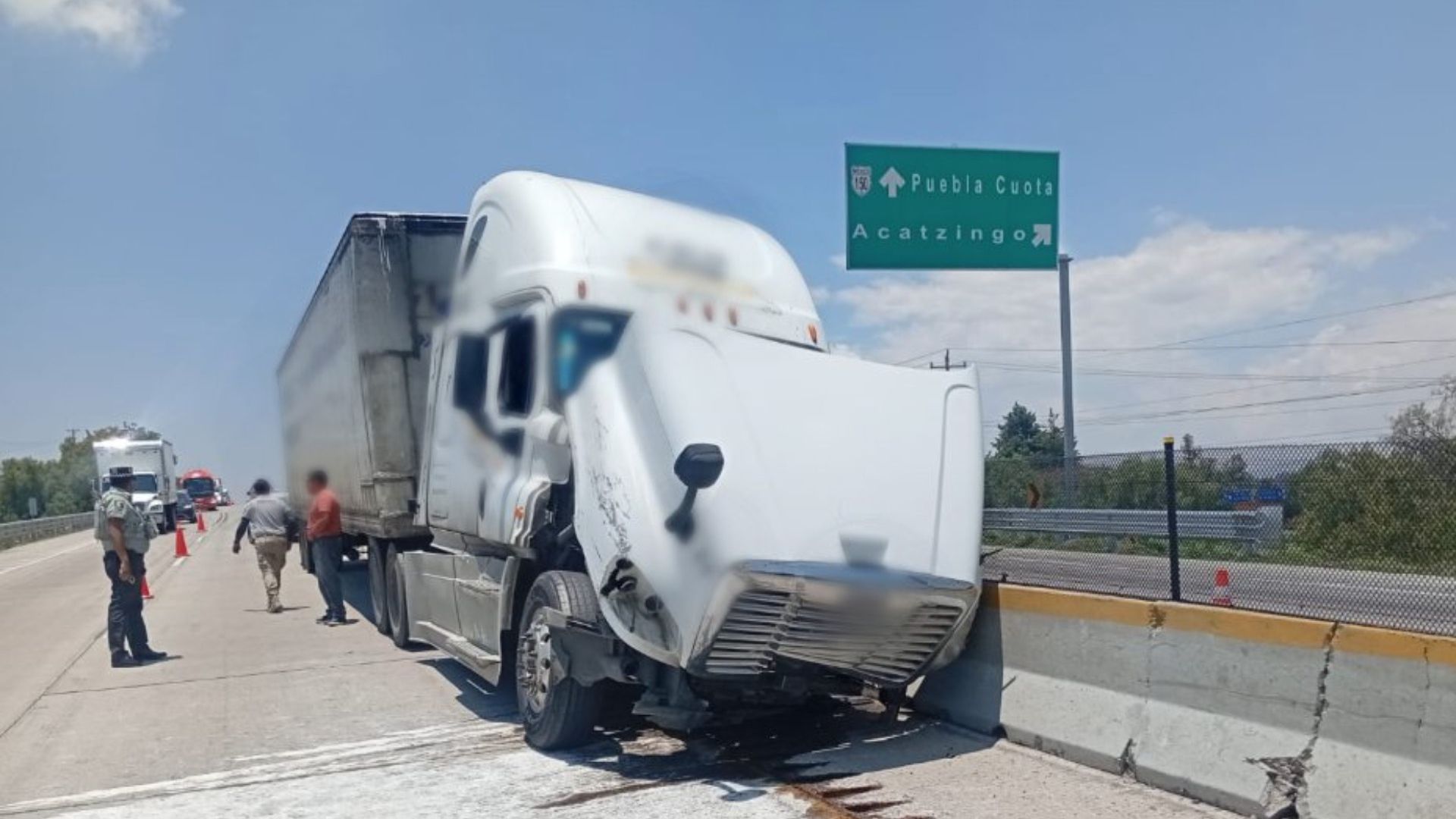 Tráfico Accidente Tráiler Autopista Puebla Orizaba Acatzingo Cierre Parcial Hoy