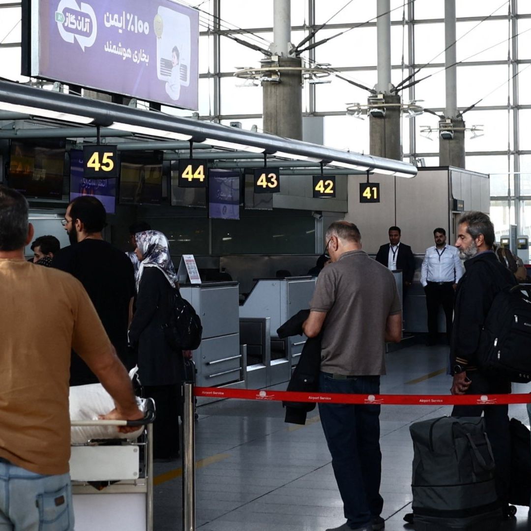 Reanudan Vuelos Internacionales en Irán a Casi Dos Meses del Inicio de la Guerra