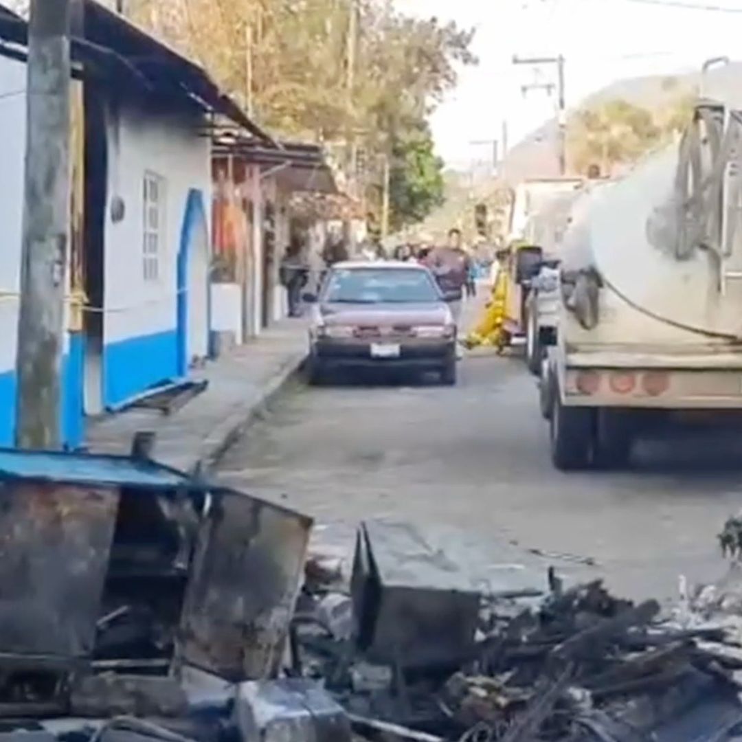 Movilización de cuerpo de bomberos en Nogales por incendio de vivienda