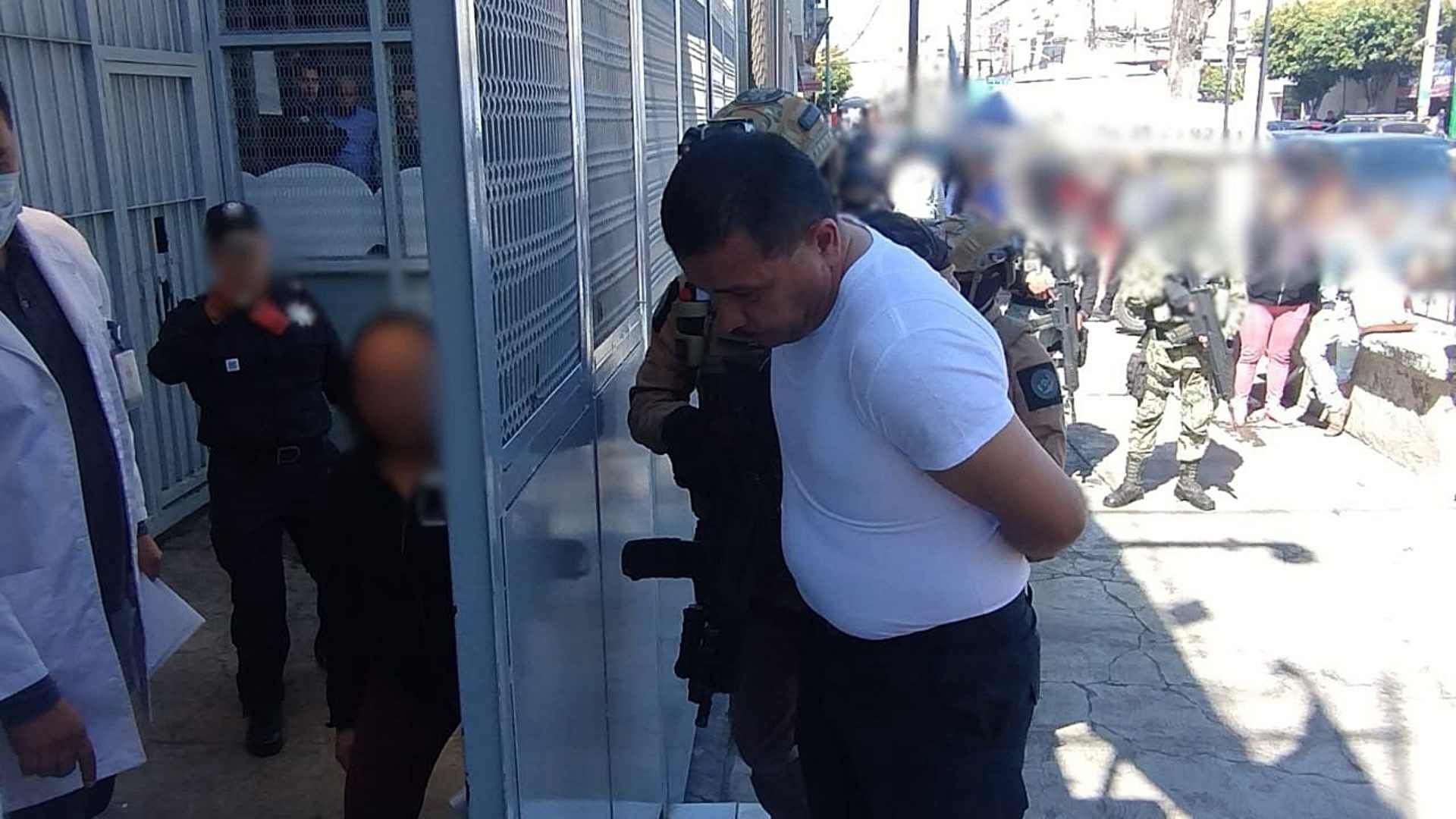 Detenidos en el marco de la operación Enjambre en Edomex. Foto: Gobierno estatal