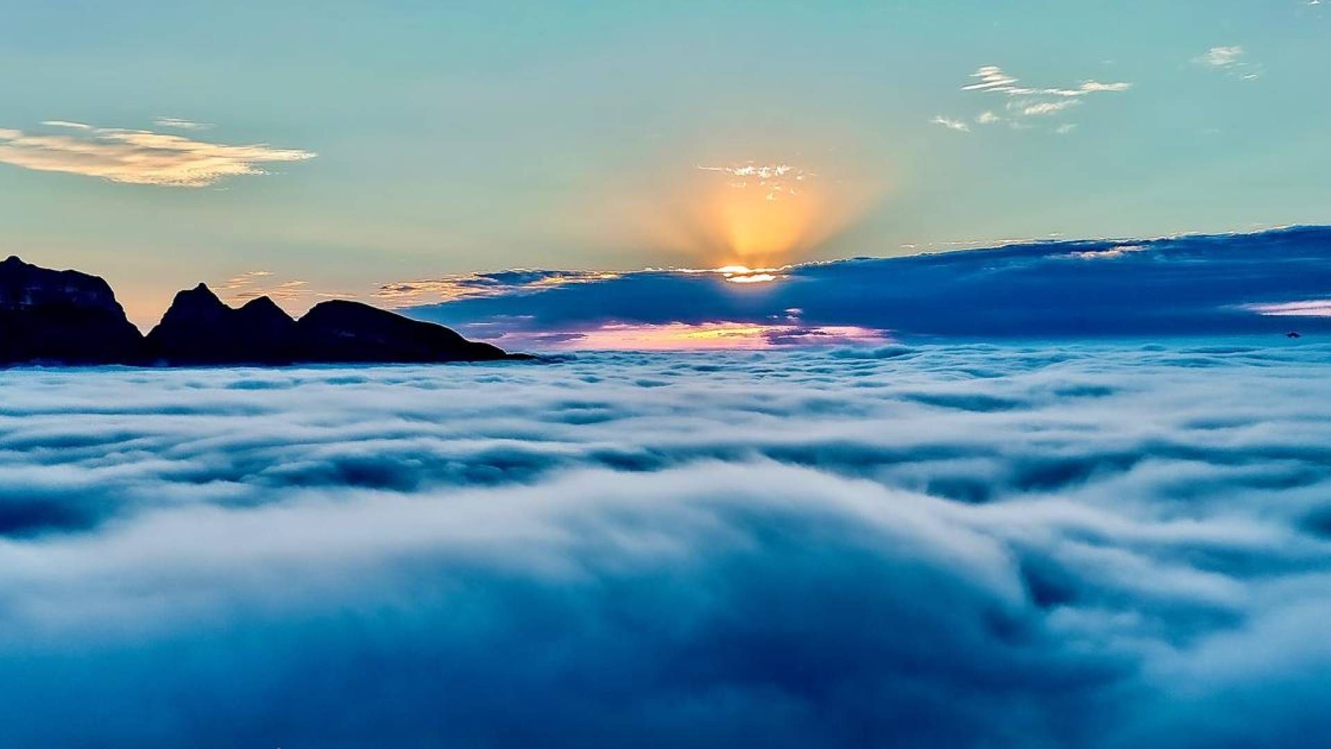 Amanecer nublado en Monterrey, Nuevo León
