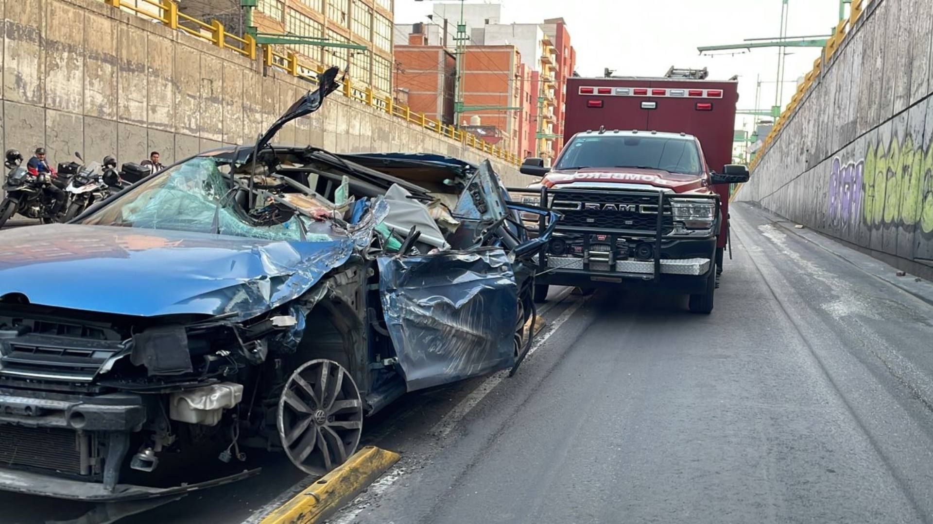 Accidente en Eje Central Lázaro Cárdenas y Garibaldo