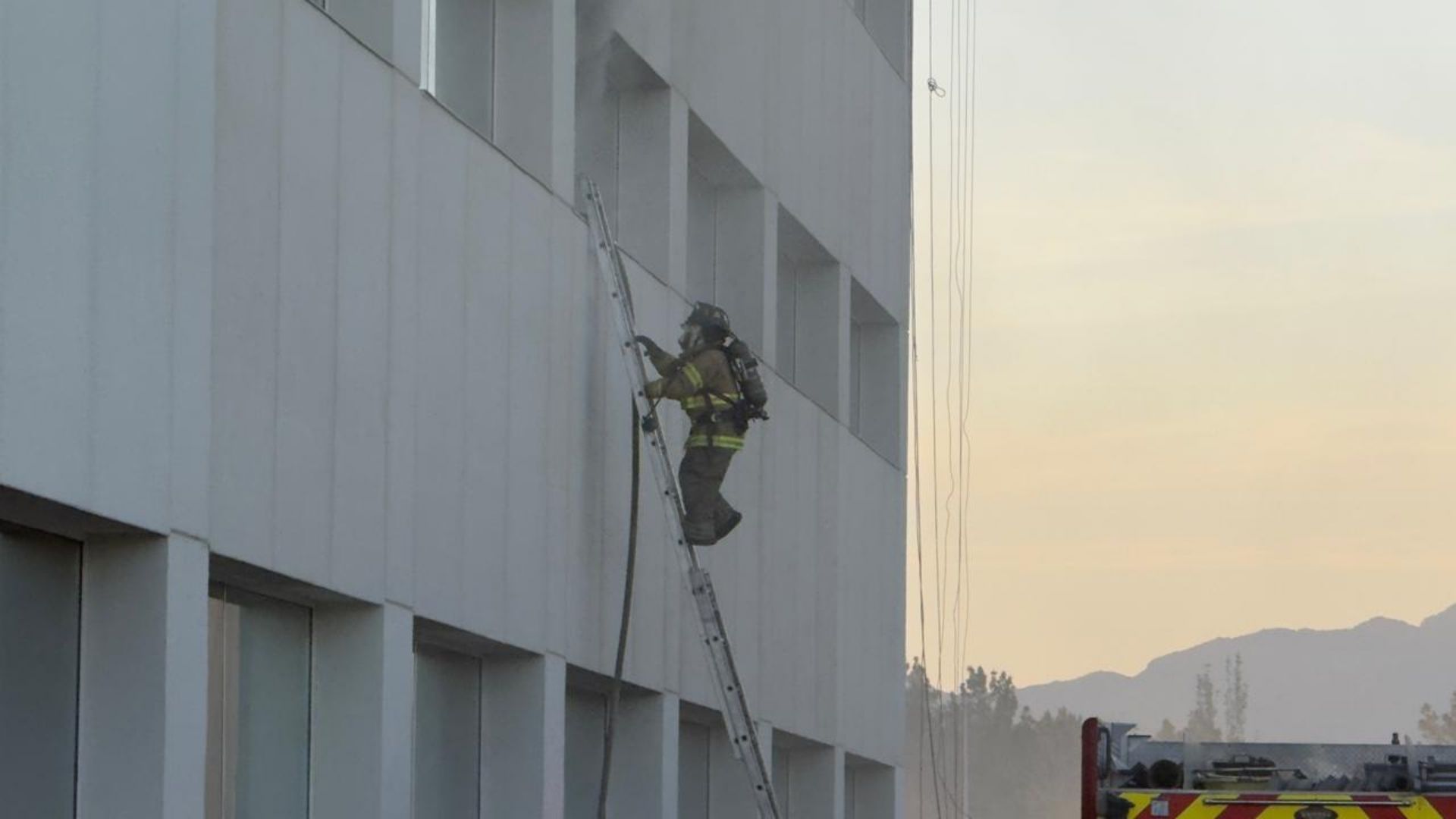 Incendio en Hospital de Ciudad Juárez Provoca Evacuación; No Hay Lesionados