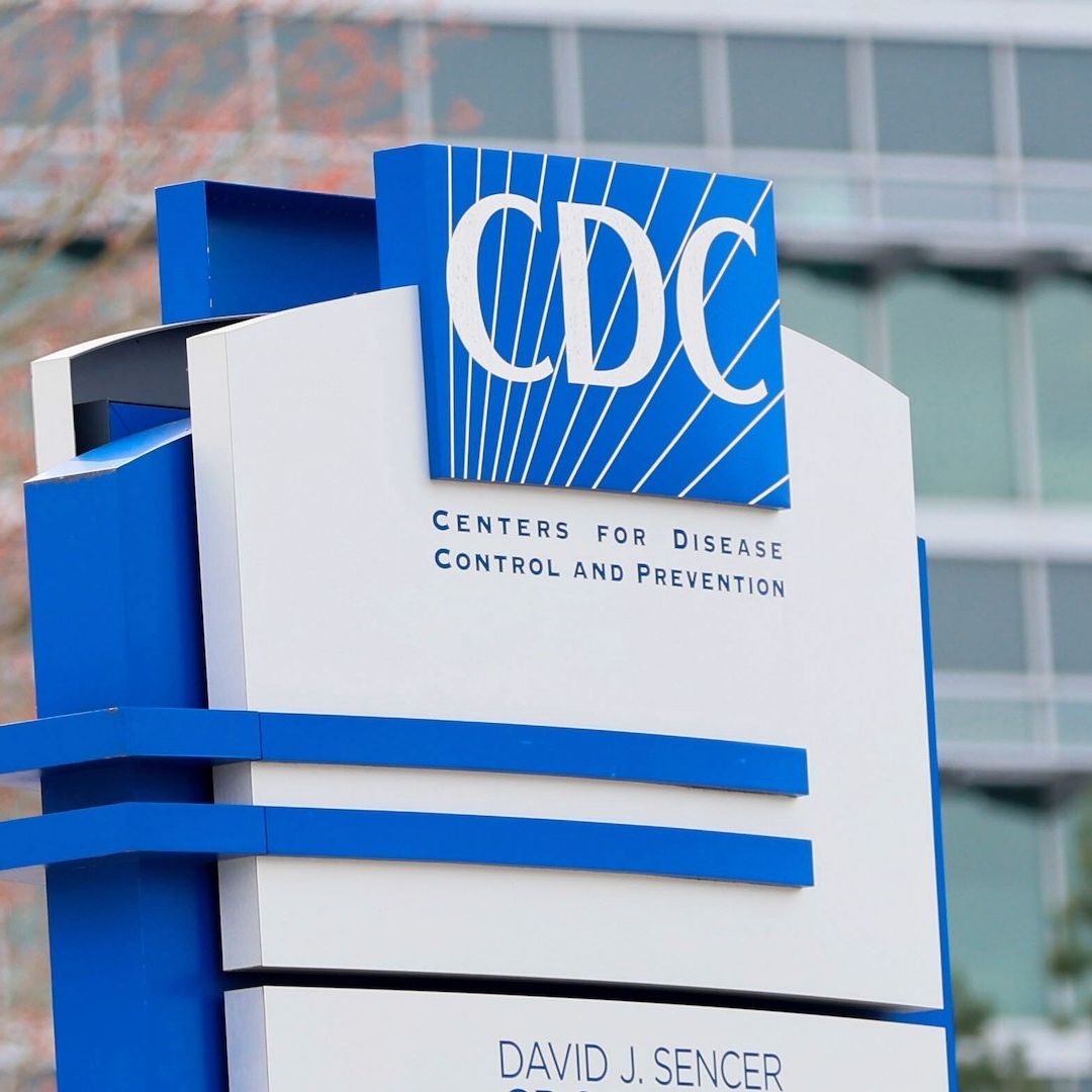 Donald Trump nomina a doctora pro vacunas para dirigir los CDC