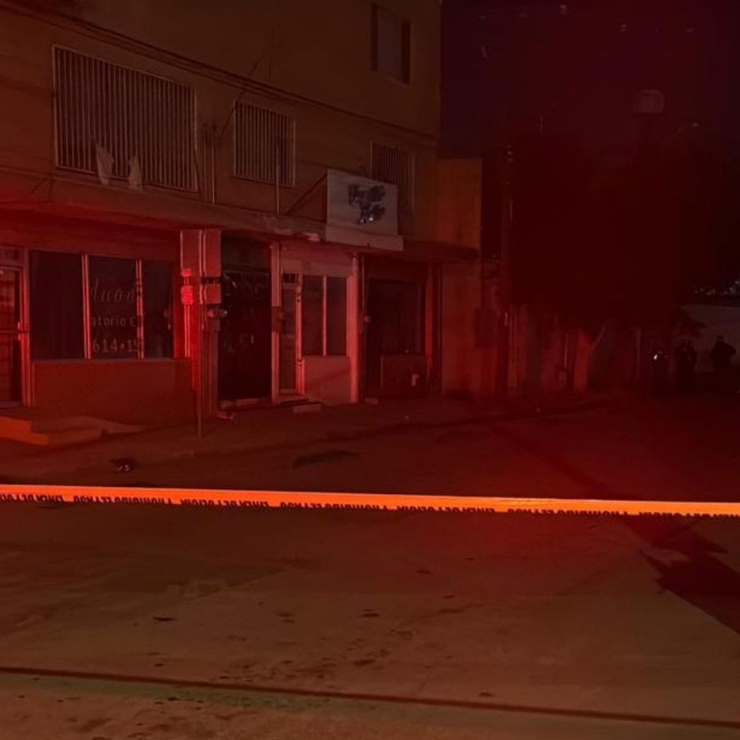 Hombre pide auxilio tras ser herido con arma blanca