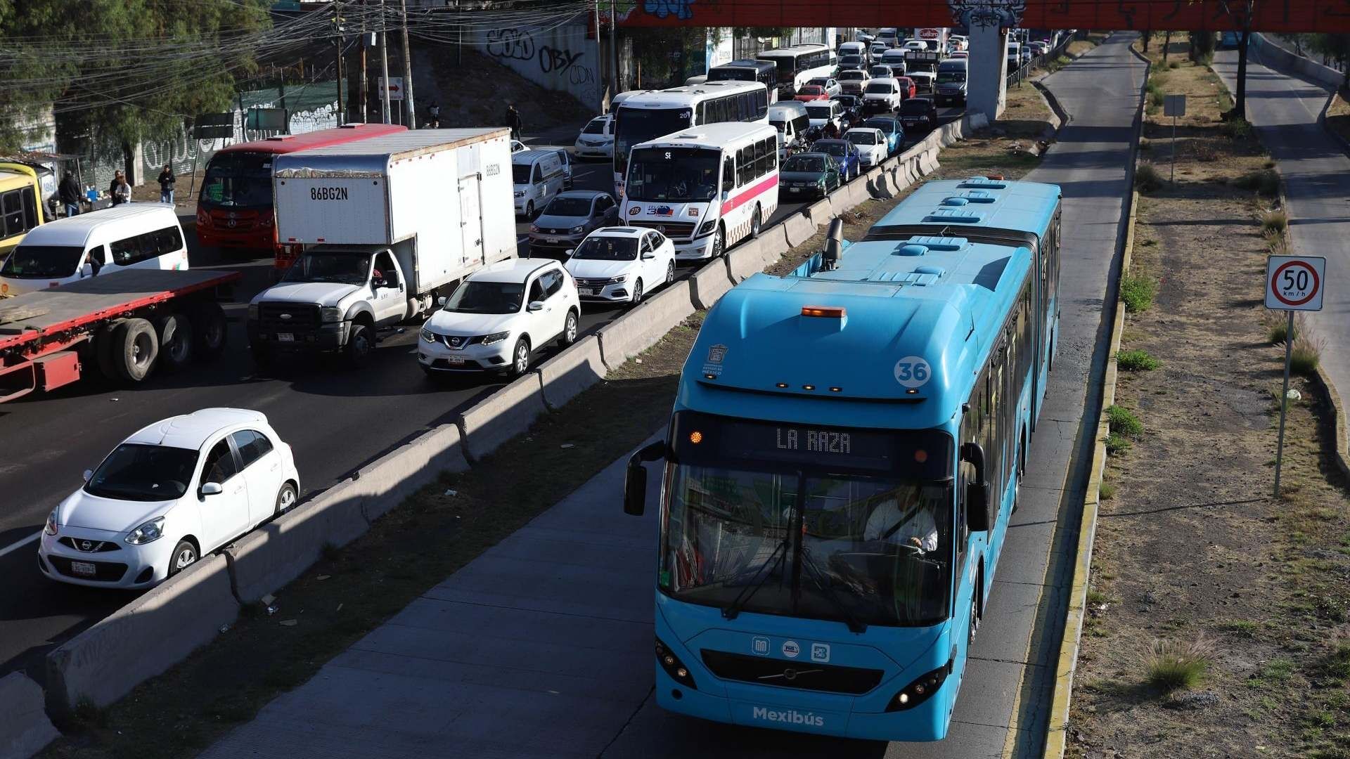 Tráfico en la Autopista México-Pachuca. Foto: Cuartoscuro | Archivo