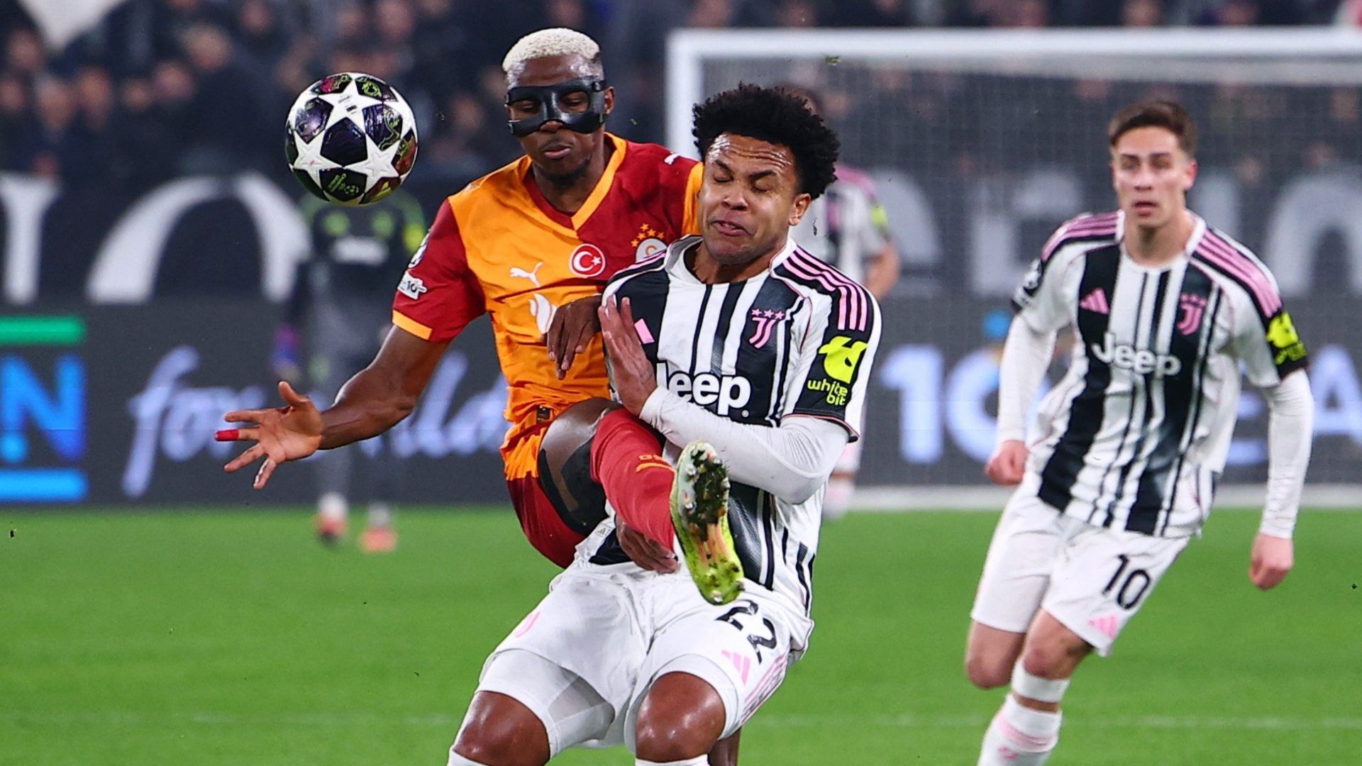 El Galatasaray completó la sorpresa y eliminó a la Juventus en los playoffs de la Champions League 2026.