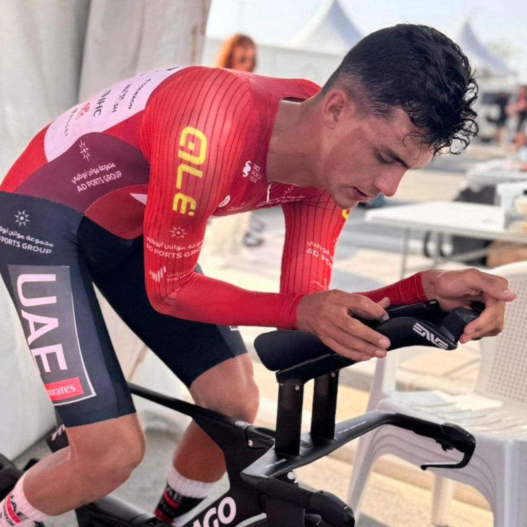 Isaac del Toro Termina Etapa 2 del UAE Tour 2026: ¿Cómo le fue al Mexicano?