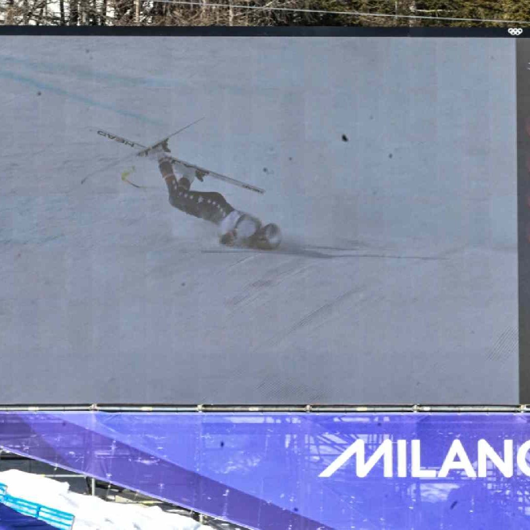 La Esquiadora Lindsey Vonn Se Estrella Contra la Nieve Luego de Aparatoso Accidente. Foto AFP