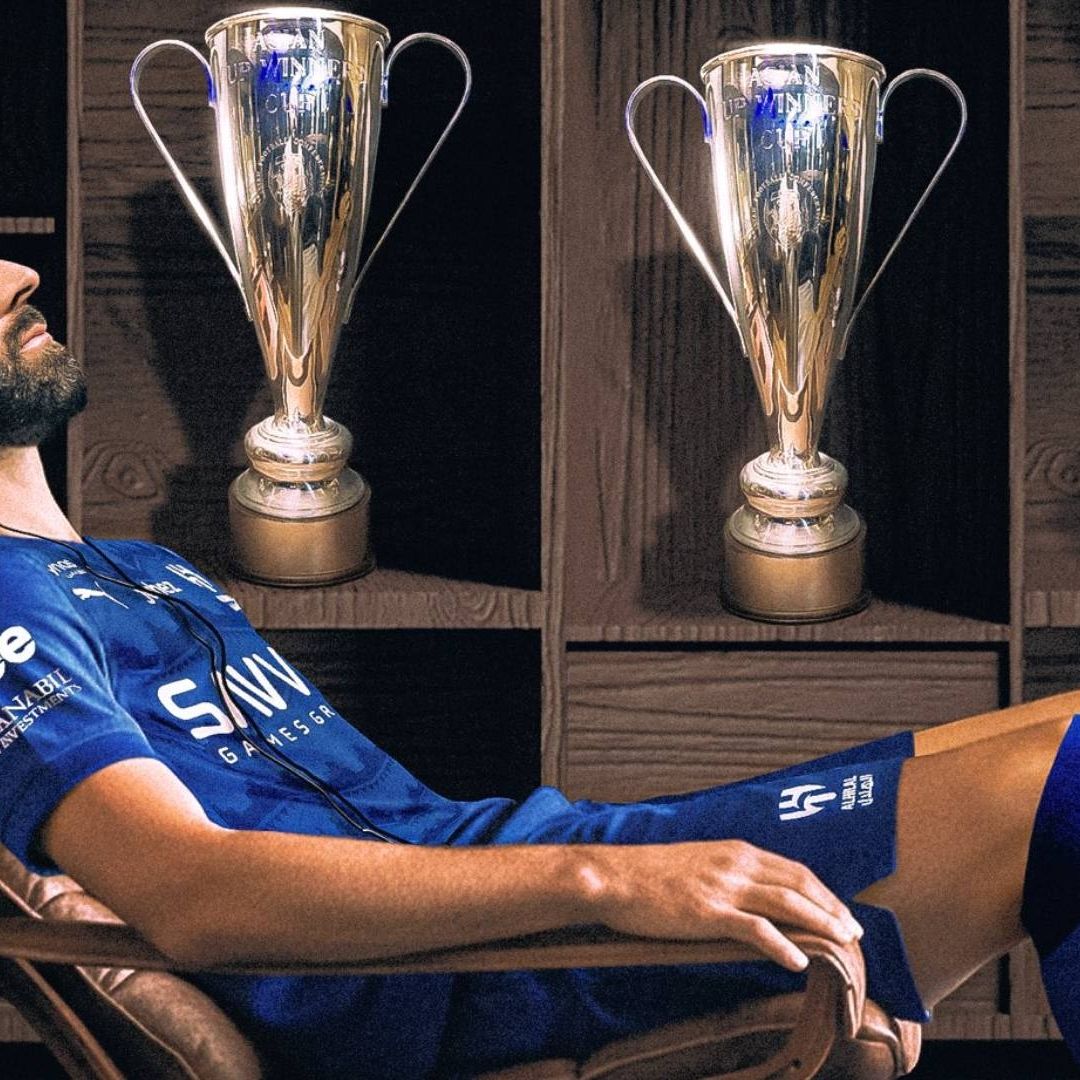 El futbolista Karim Benzema sigue un nuevo camino, luego de dejar a su anterior equipo en la Liga Árabe.