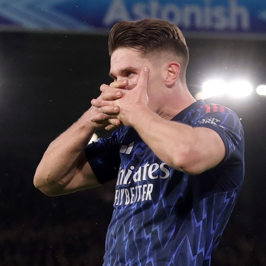 Arsenal se Aferra al Liderato de la Premier League; ¿Hace Cuántos Años no es Campeón?