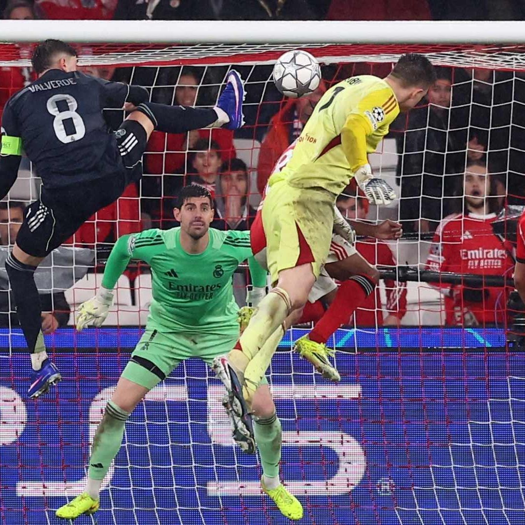 El portero Anatoli Trubin enloqueció a los fans del Benfica con un gol de cabeza en la agonía del partido contra el Real Madrid.