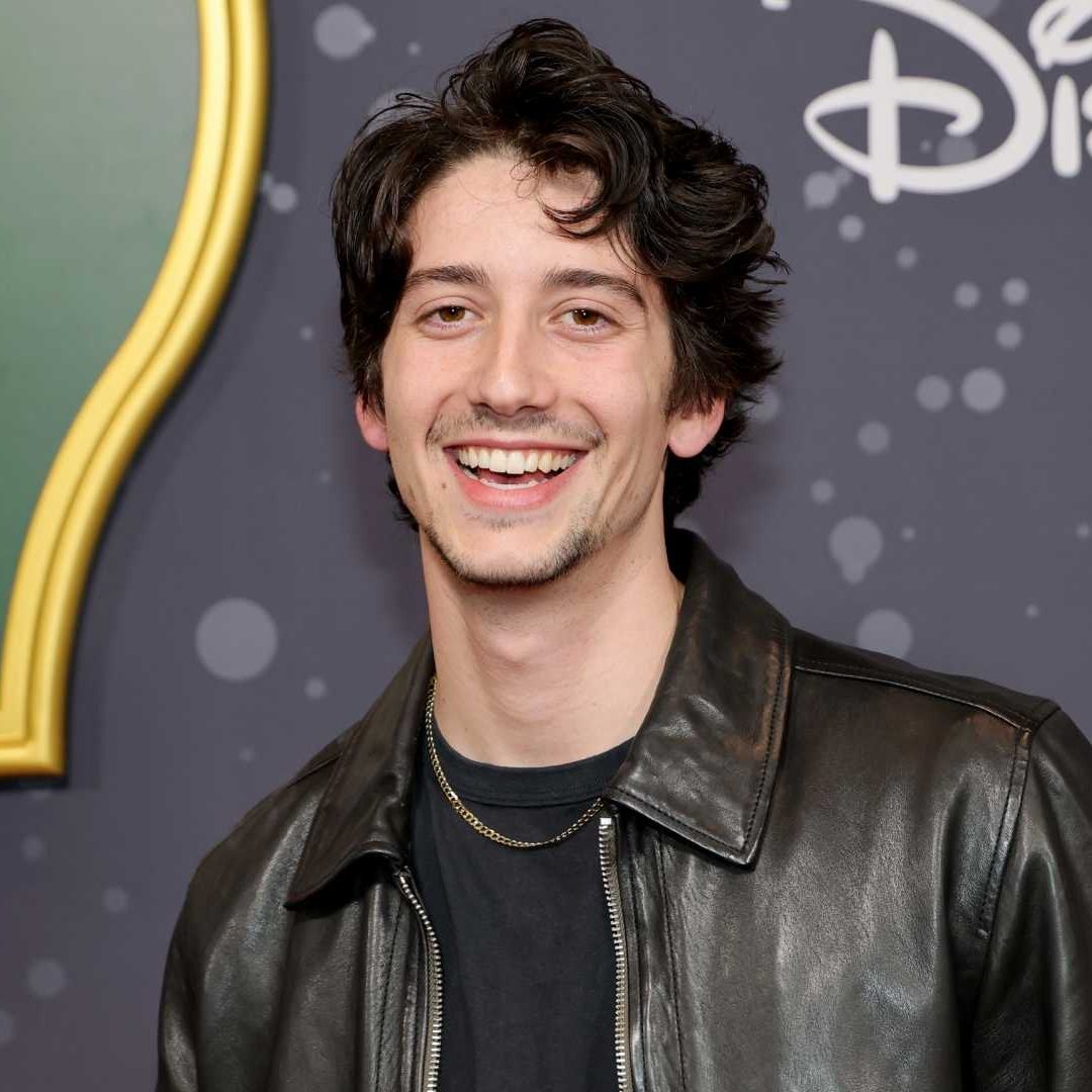 Quién es Milo Manheim. Biografía Edad Actor Dará Vida Flynn Rider Live Action Enredados