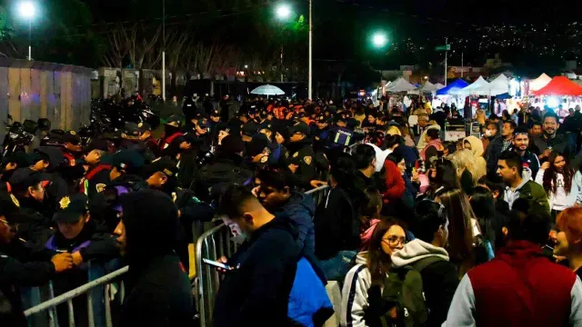 Ticketmaster niega sobreventa de boletos para concierto de Bad Bunny