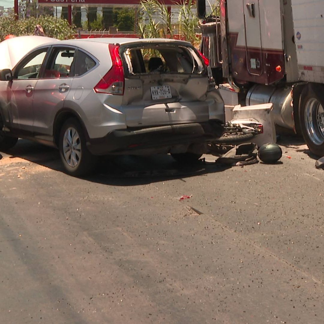 Tráiler Sin Frenos Provoca Choque Múltiple en Tlaquepaque; Un ...