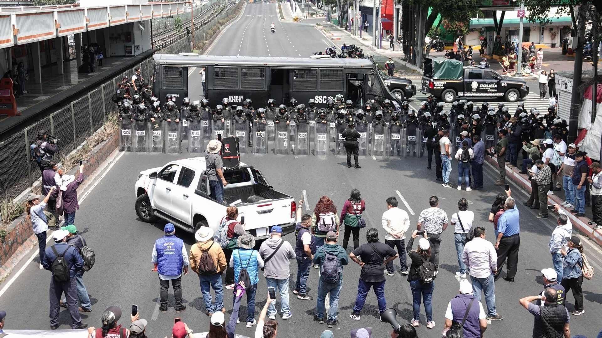 Marchas en la CDMX Este Domingo 26 de Abril 2026: Cierres y Alternativas Viales
