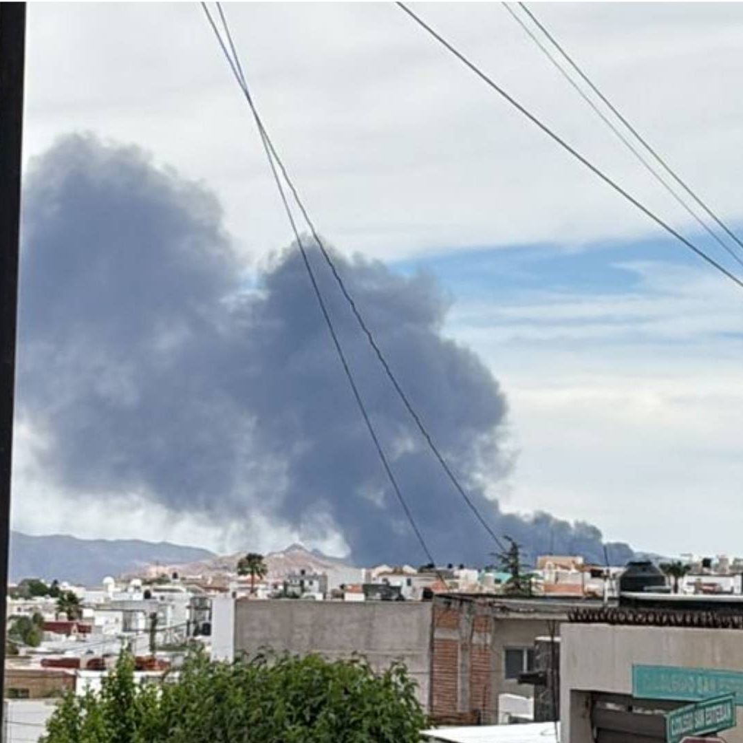 Incendio consume recicladora de cartón en Chihuahua