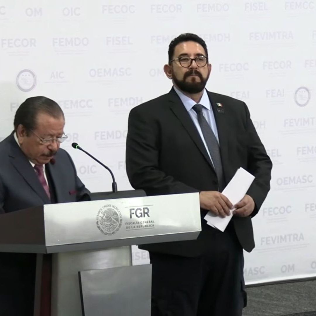 La Fiscalía General de la República (FGR) da conferencia de prensa.