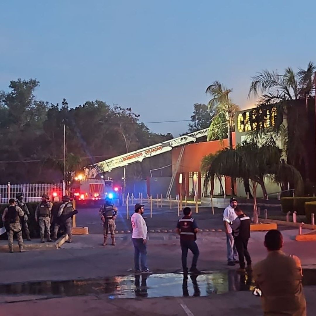 Casino Tropicana se Incendia Tras Lanzamiento de Bomba en Culiacán