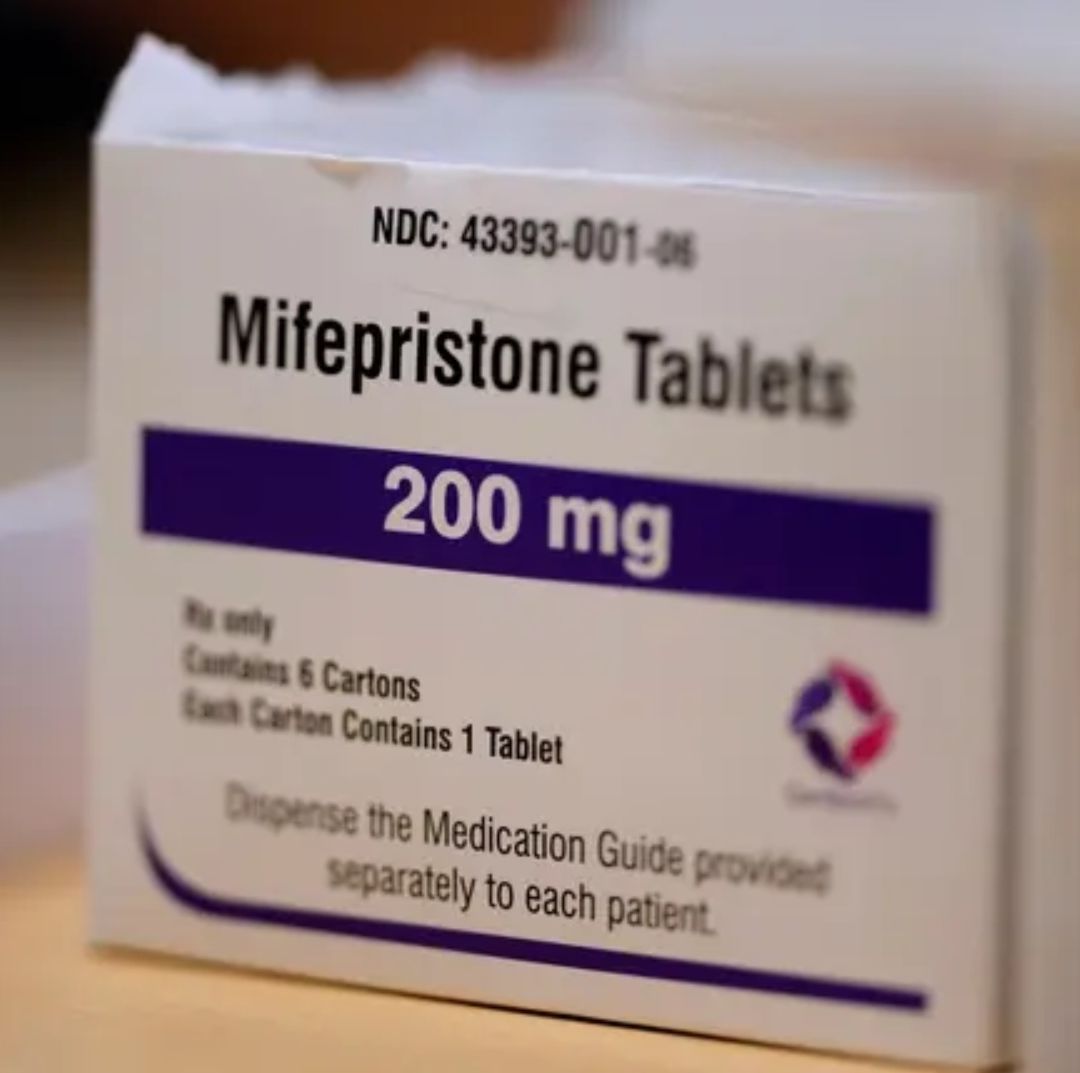 Corte Suprema de EUA Restablece Acceso a Píldora Mifepristona para Abortar