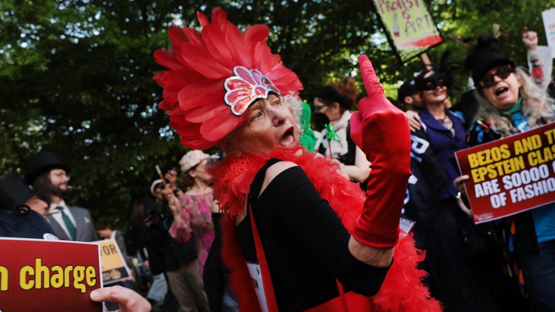 La Otra Cara de la Met Gala 2026: ¿Por Qué Hay Polémicas, Boicot y Protestas?