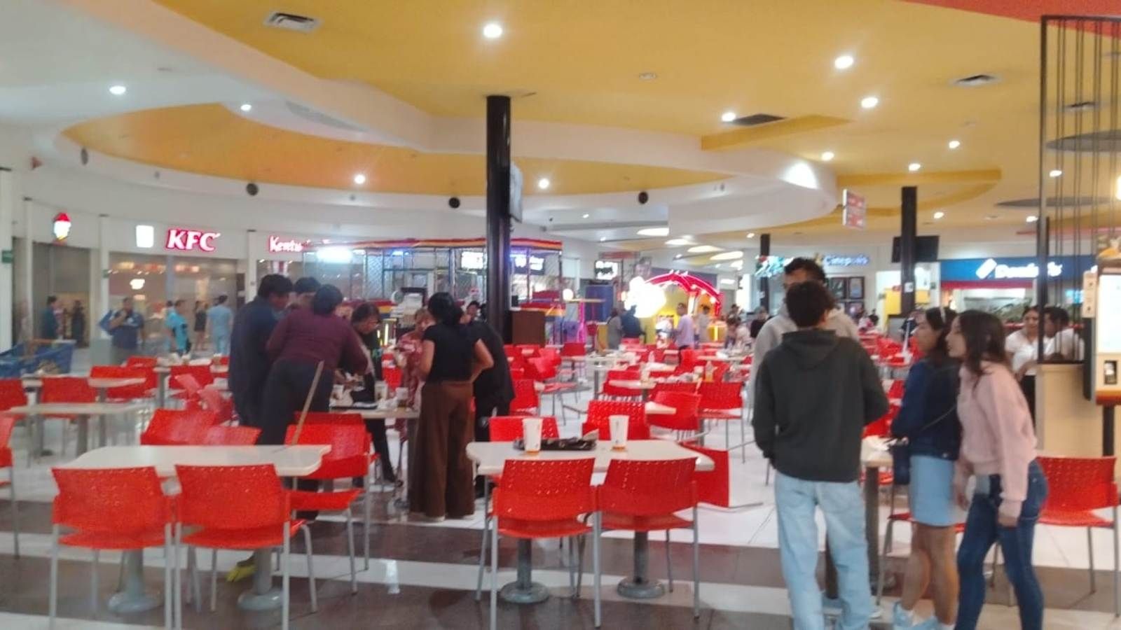 Asalto en Plaza Patio Valle de Chalco. Foto: N+