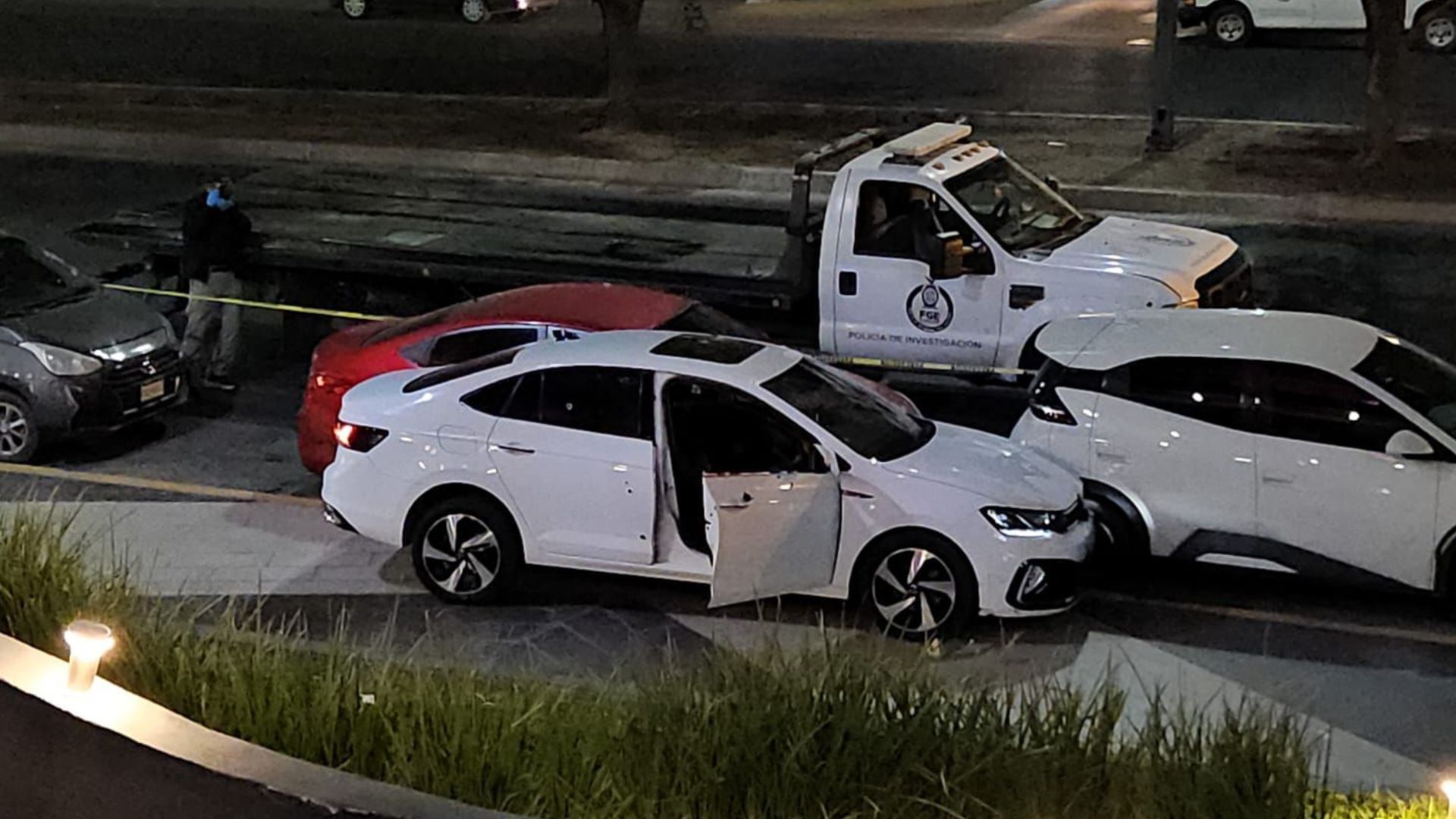 Tres Muertos y una Mujer Herida tras Dos Balaceras en Plaza Cuatro Ríos, Culiacán