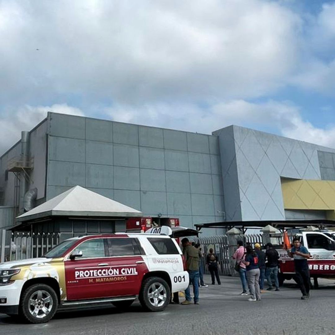 Incendio en Maquiladora de Matamoros Moviliza a Autoridades