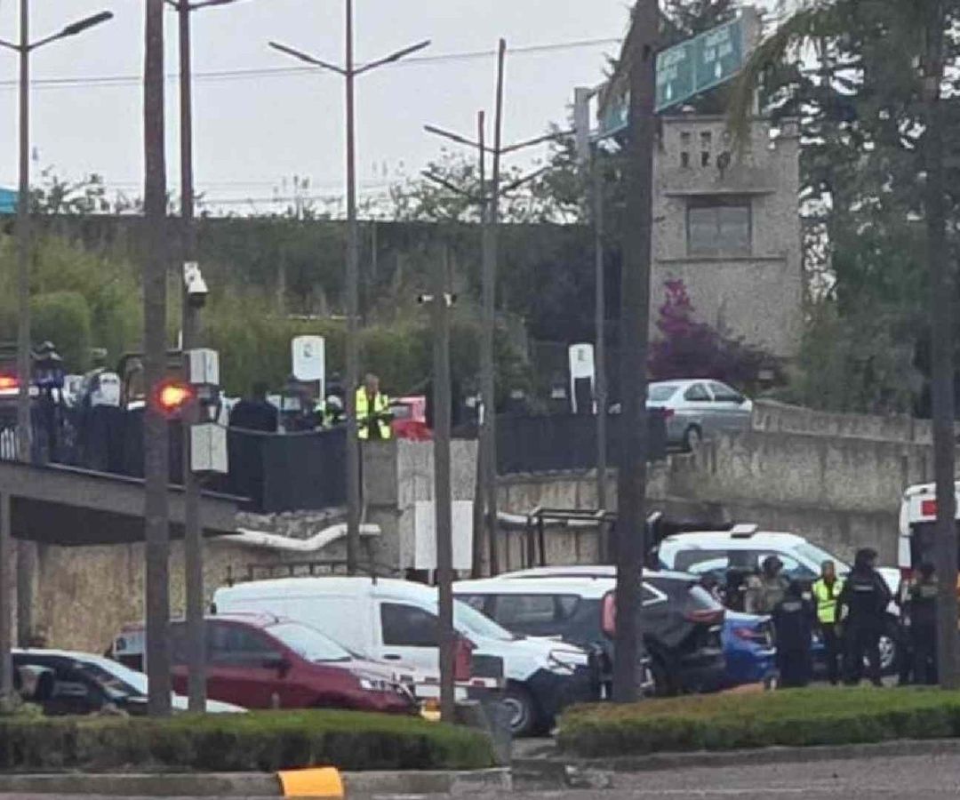 Reportan Disparos en Inmediaciones de Plaza La Antigua de Atizapán