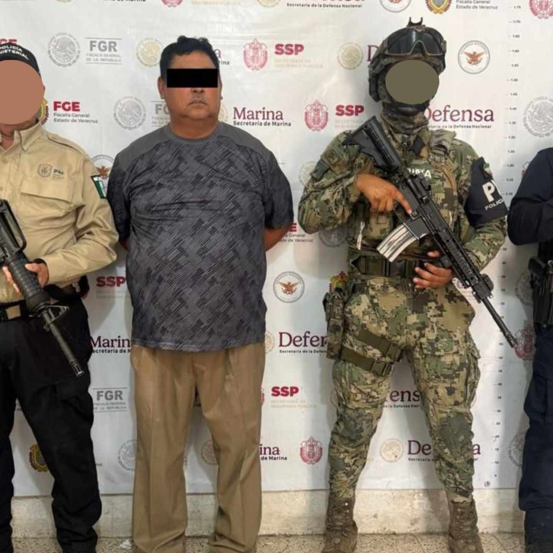 Detienen Docente Zacatal San Juan Evangelista Veracruz por Delitos Contra Alumna Menor de Edad Escuela Primaria Ignacio Ramírez