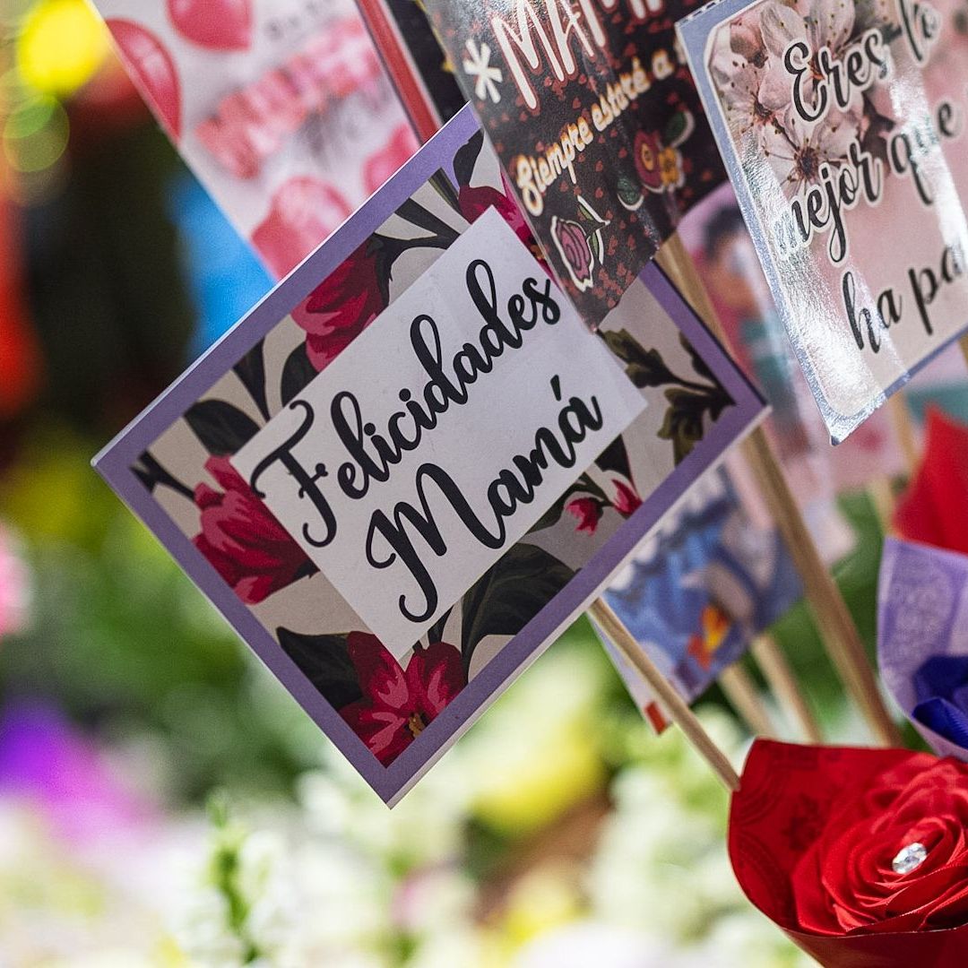 Checa estas frases y dedicatorias para enviar hoy 10 de mayo 2026 por el Día de las Madres