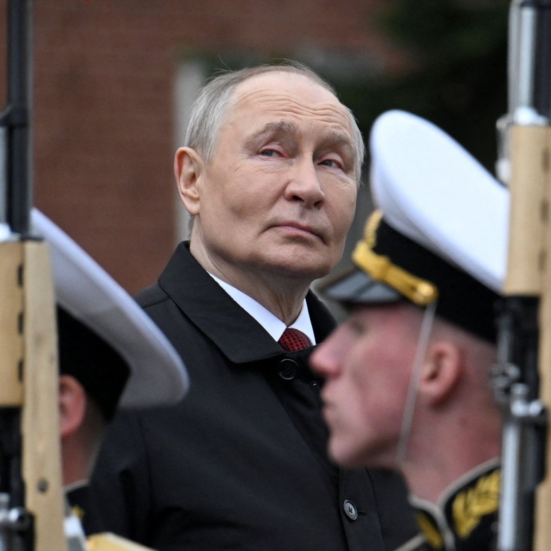 Día de la Victoria: Putin Dice Que la Ofensiva Rusa en Ucrania Es Una "Causa Justa"