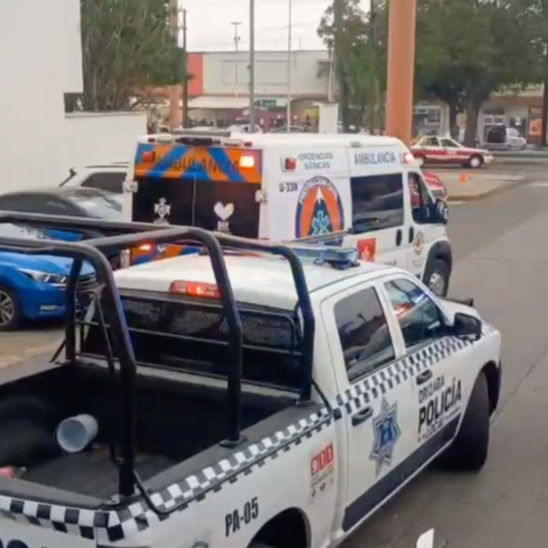 Mujer es Despojada de una Fuerte Suma de Dinero tras Asalto en Banco de Plaza Comercial de Orizaba Veracruz