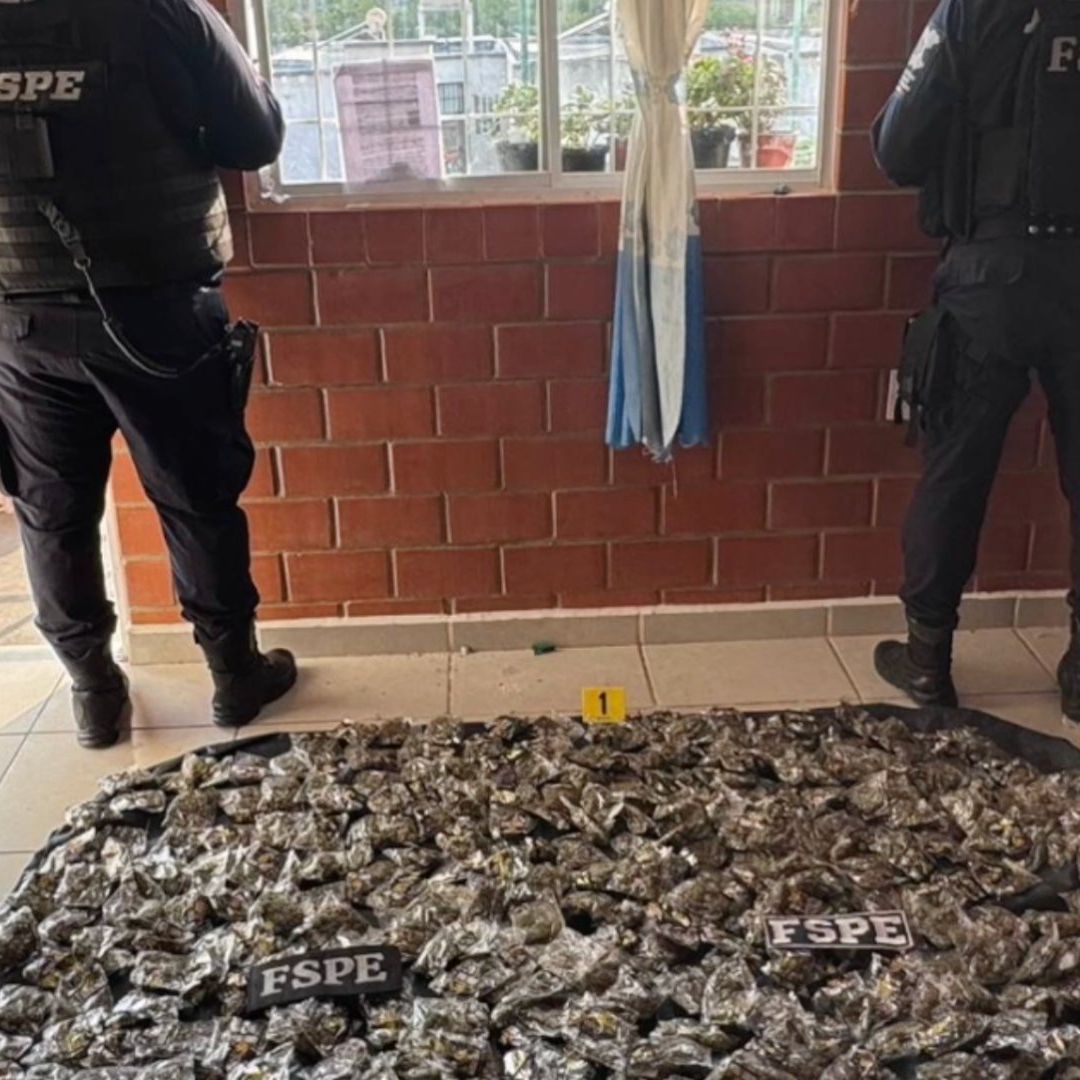 Tres Personas Fueron Detenidas y Más de 18 Mil Dosis de Narcóticos en Silao. Foto: N+