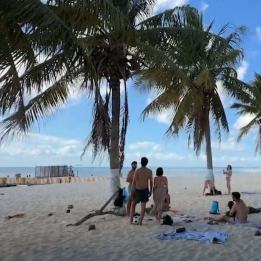 Pobladores de Cozumel Defienden el Acceso a Playa Mía, una de las Últimas Públicas de la Zona