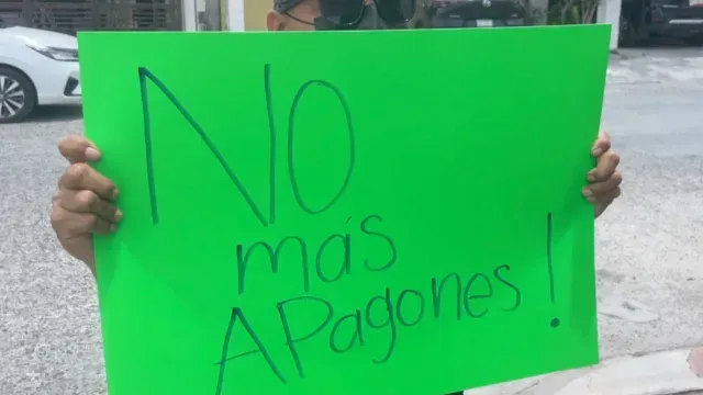 Protestan en CFE por Constantes Apagones en Fracc. Palmares.